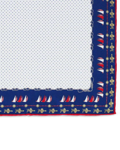 Nahaufnahme des maritimen Musters auf mehrfarbigem Seiden-Einstecktuch