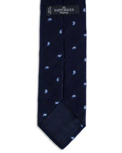 Rückseite der handgefertigten Grenadine-Krawatte mit Woll-Viskose-Einlage aus Como